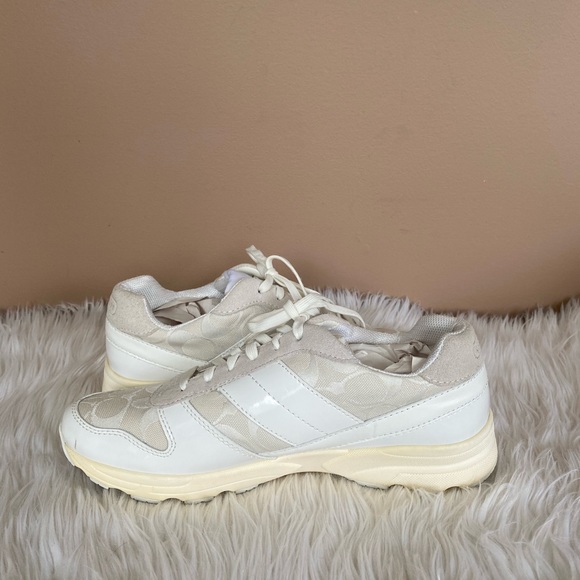 {Coach} Signature C Sneakers in Cream and White - Women’s 8.5 - Picture 6 of 10